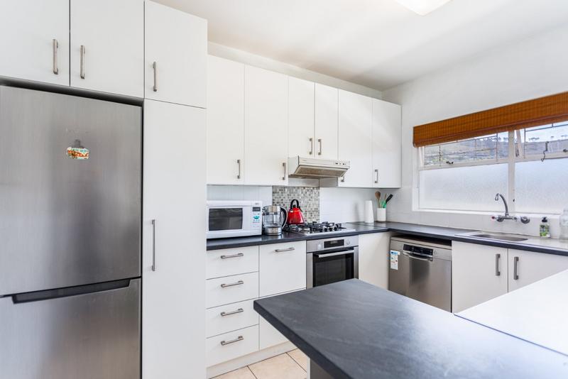 2 Bedroom Property for Sale in Gardens Western Cape